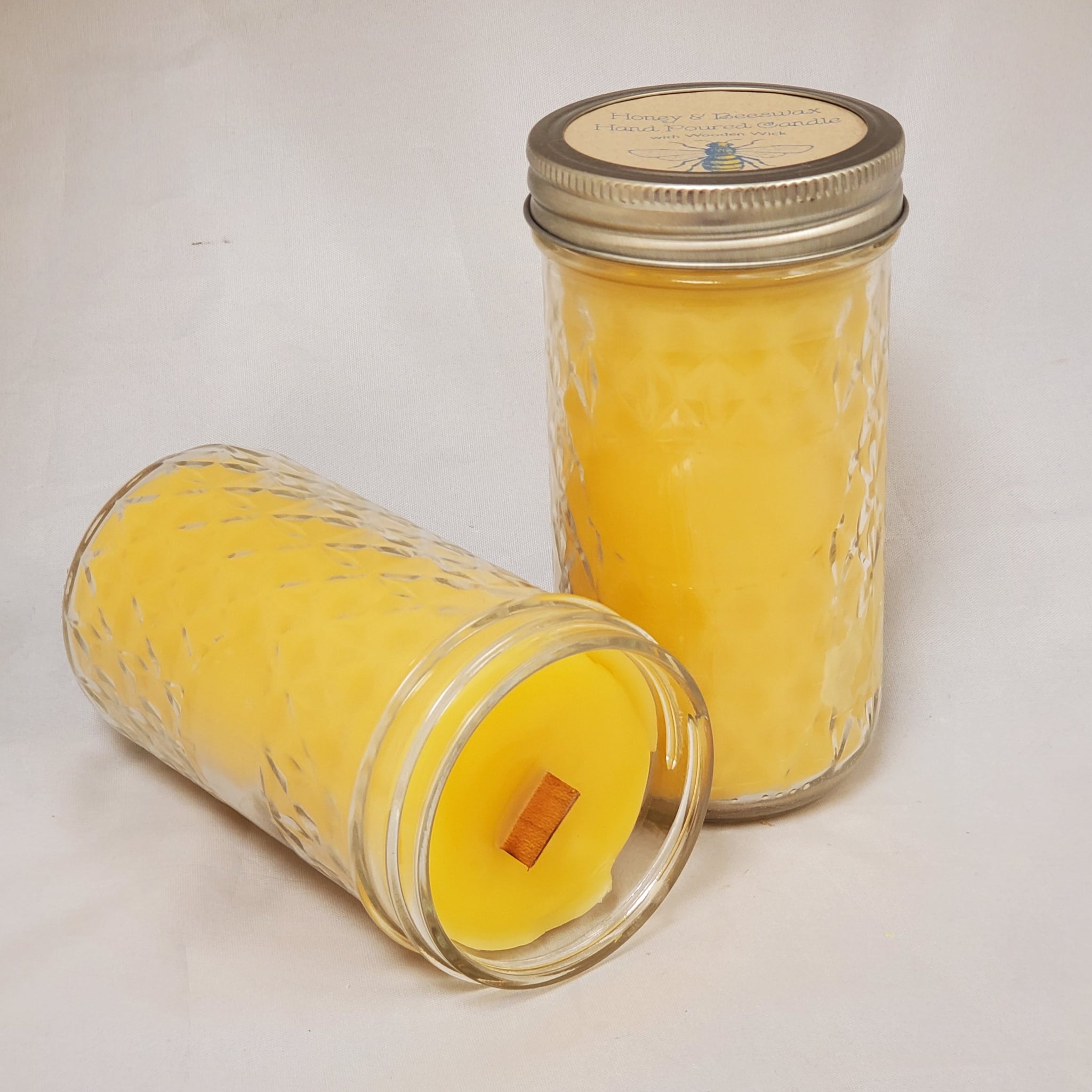 Tumbler Beeswax Candle with Wooden Wick - Just The Bees